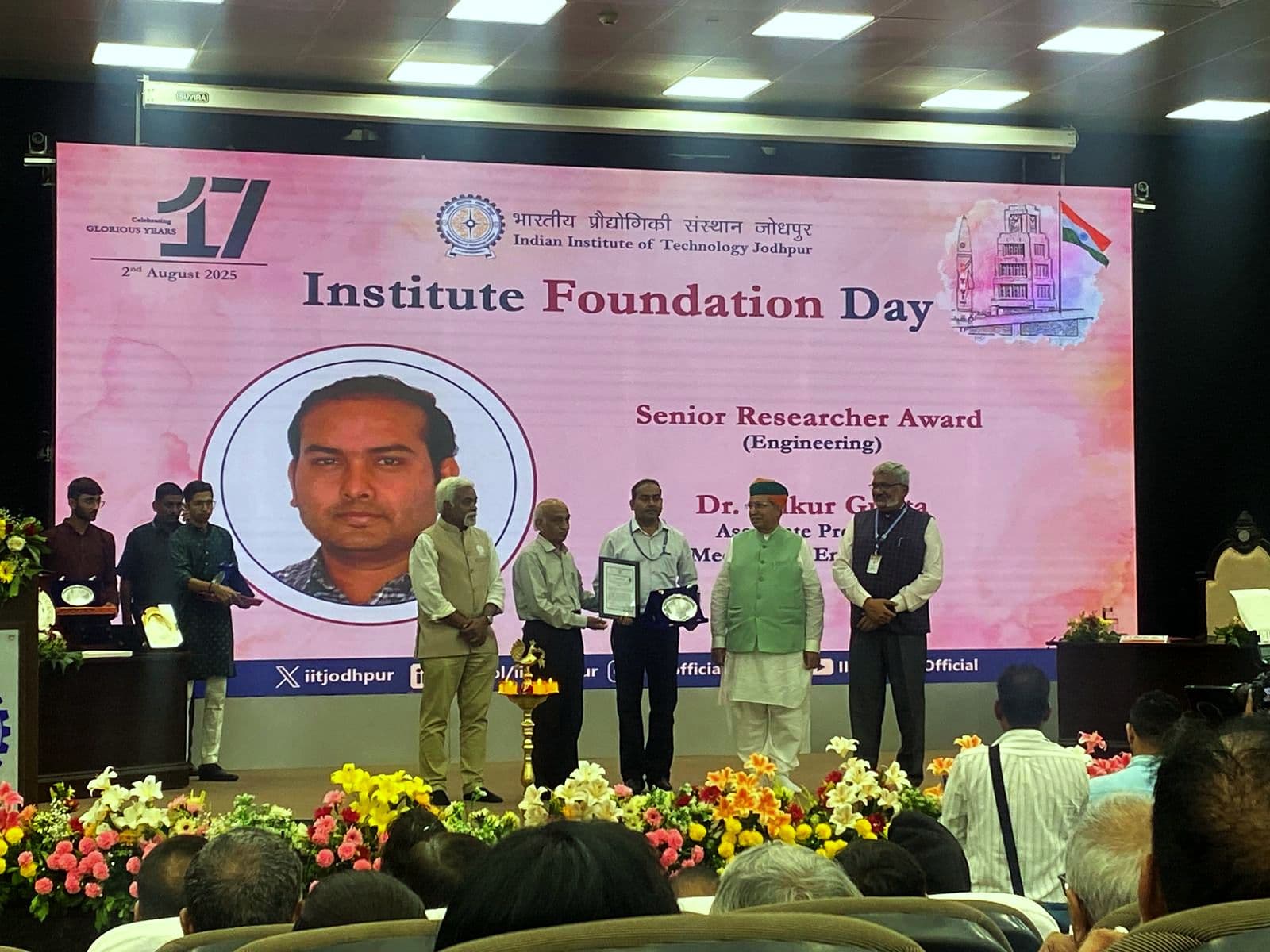 Senior Researcher Award (Engineering) presentation on stage at IIT Jodhpur Foundation Day